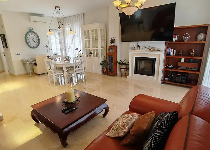 Luxury Zagara Golf & Pool Villa Estepona