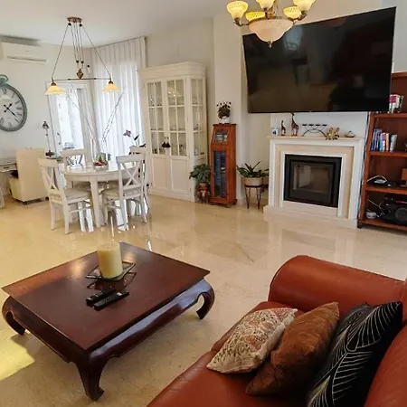 Luxury Zagara Golf & Pool Villa Estepona